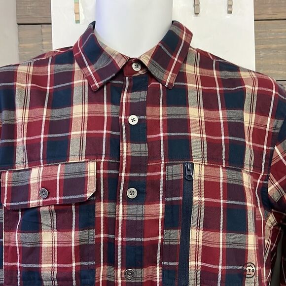 Wrangler ATG Men’s Mix Material Long Sleeve Plaid Button Down Shirt- Medium - Picture 4 of 16